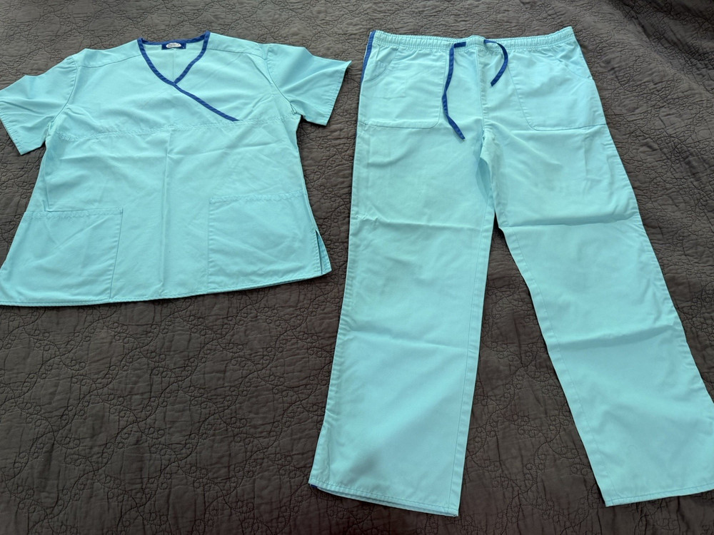 Factory Uniforms Light Blue Blue Unisex Medical Scrubs Set Solid Pattern Size S