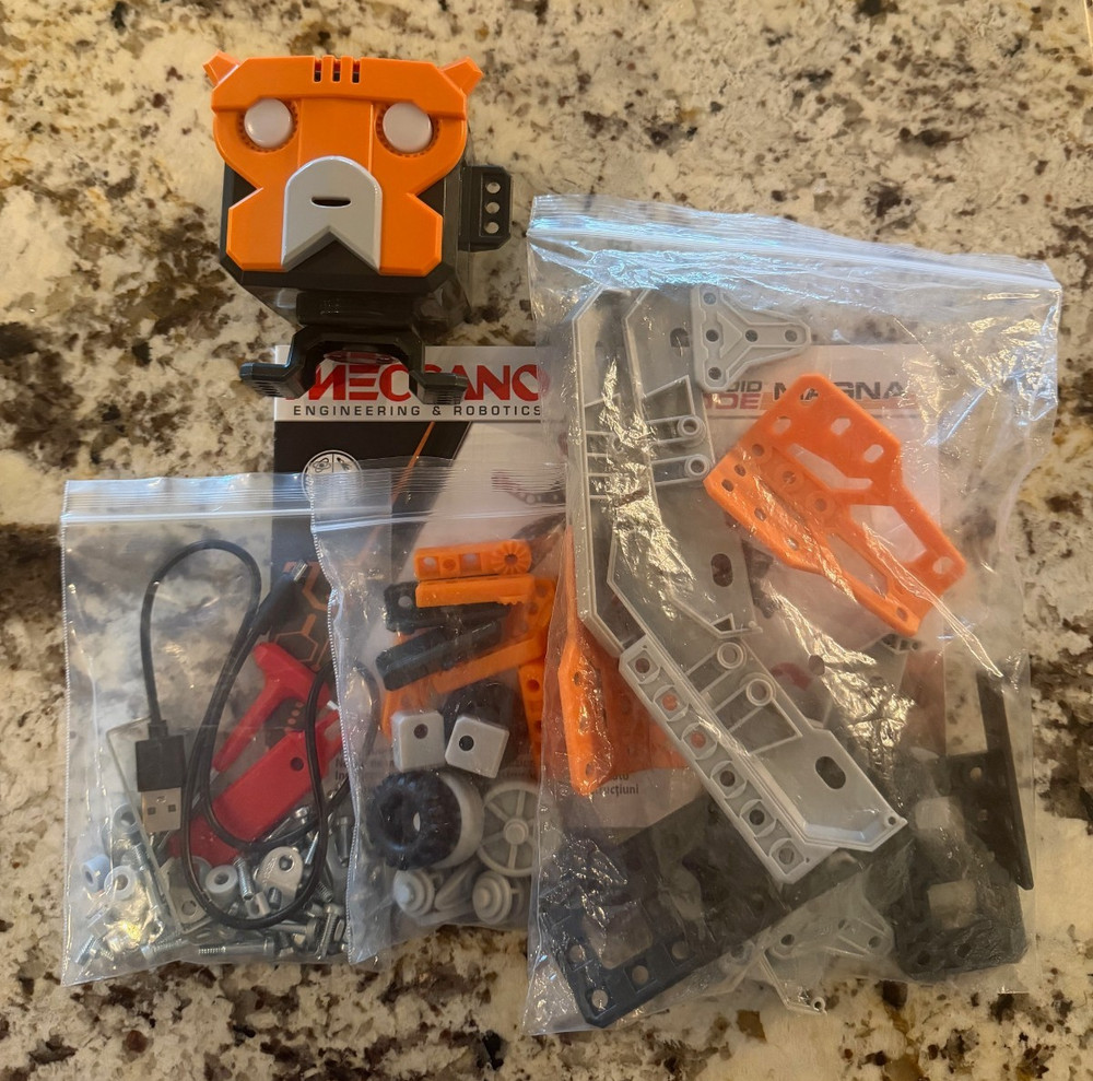 MECCANO Robotics Micronoid Code MAGNA Building Toy Lights & Sounds Learning BOT