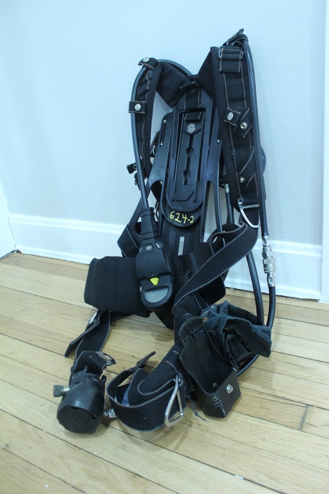 DRAGER SCBA PSS 100 FIREFIGHTER AIR SYSTEM working condition