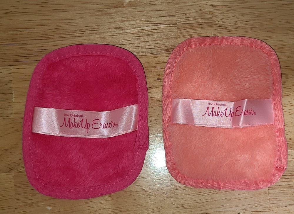 MAKE-UP REMOVER CLOTHS, MICROFIBER CLOTHS, & COSMETIC WEDGES