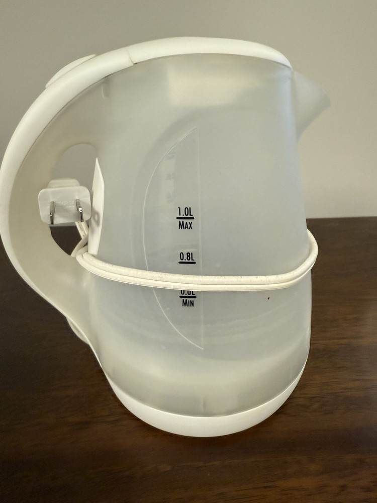 Hamilton Beach electric kettle 1 L - preowned with box