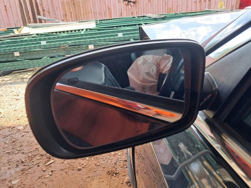 300 2014 Glove Box 4736785