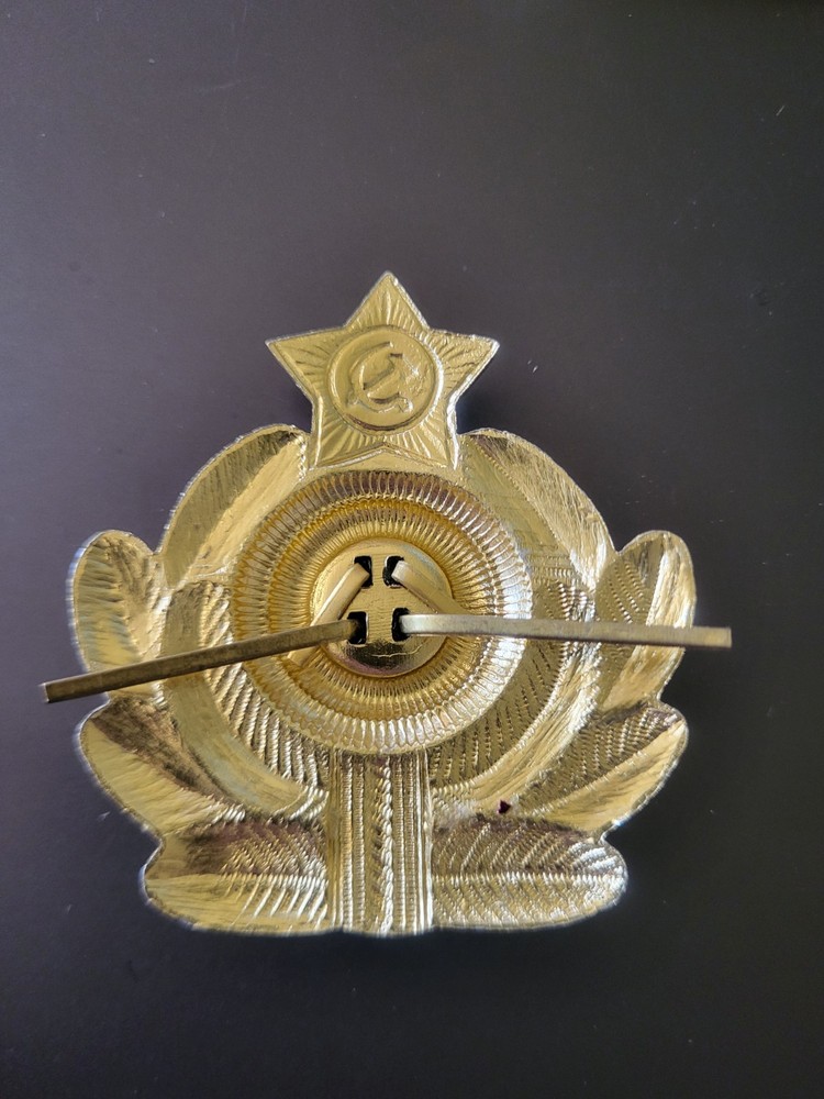 3-Russian Hat Badges