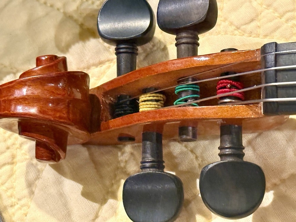 HALF SIZE ACADEMY 145 AU VIOLIN W/Bow & Case EUC