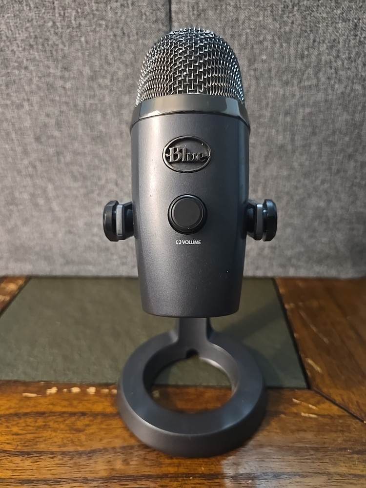 Blue Yeti Mini USB Microphone for Streaming Gaming