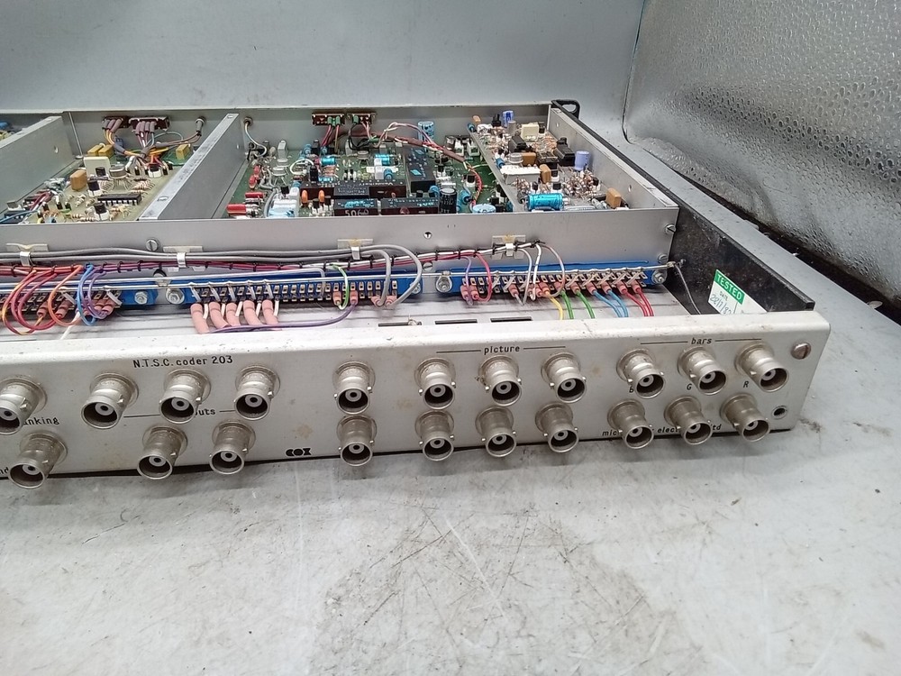 Michael Cox Electronics Ltd.; England NTSC CODER 203 +302/2BG + POWER SUPPLY