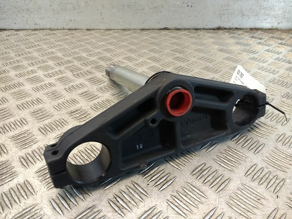 2011 TRIUMPH SPRINT ST Bottom Yoke
