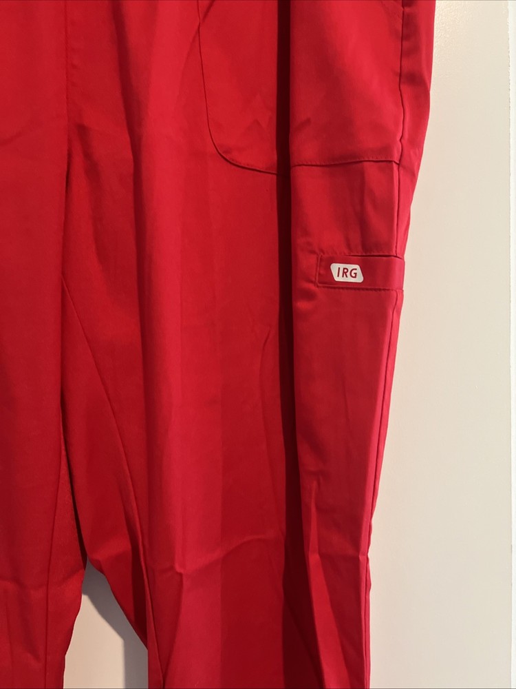 Edge by IRG Red Scrub Set Xl Top And Bottom