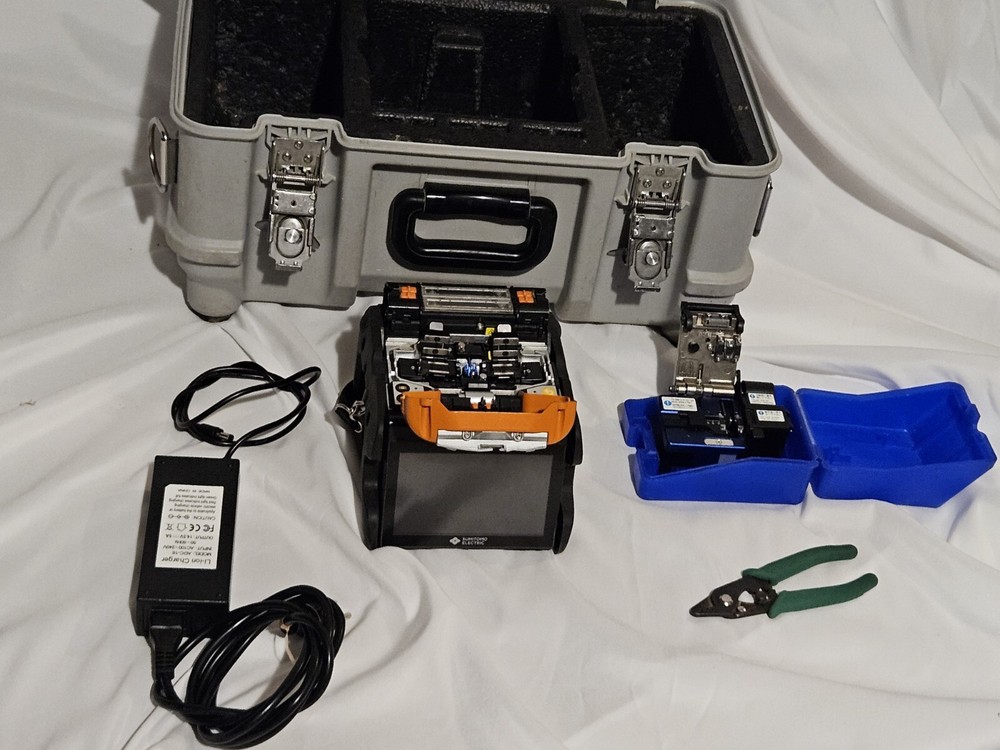 Sumitomo TYPE72C High Definition Core Aligning Fusion Splicer