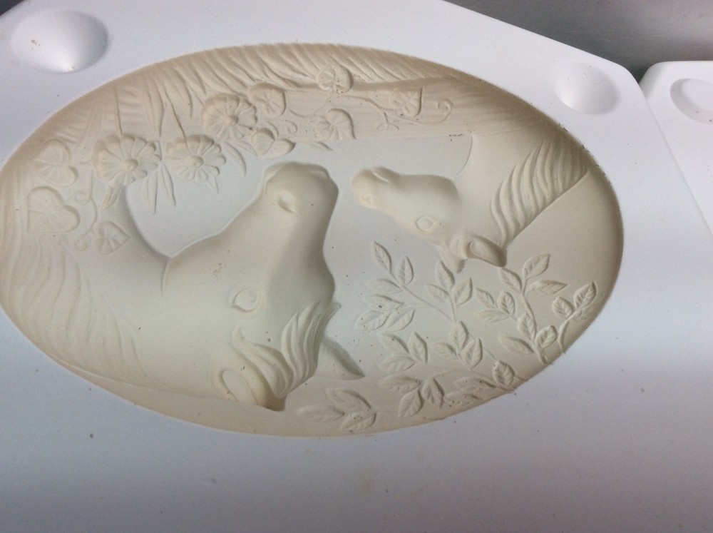 MADEINFIRE MD-2083 Mare w/Foal Ceramic Slip Mold Inserts 2002 (2)