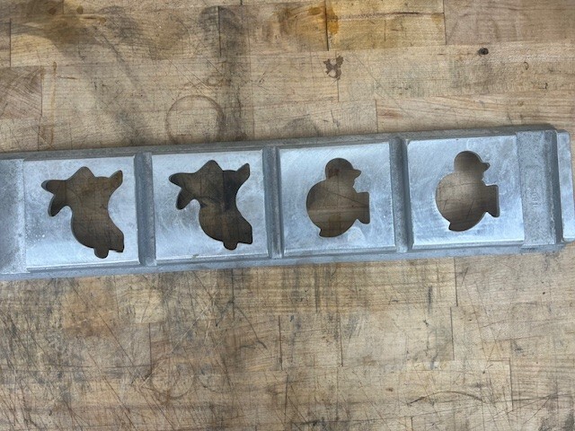 Kook-E-King Cookie Die - Rabbit/Chick