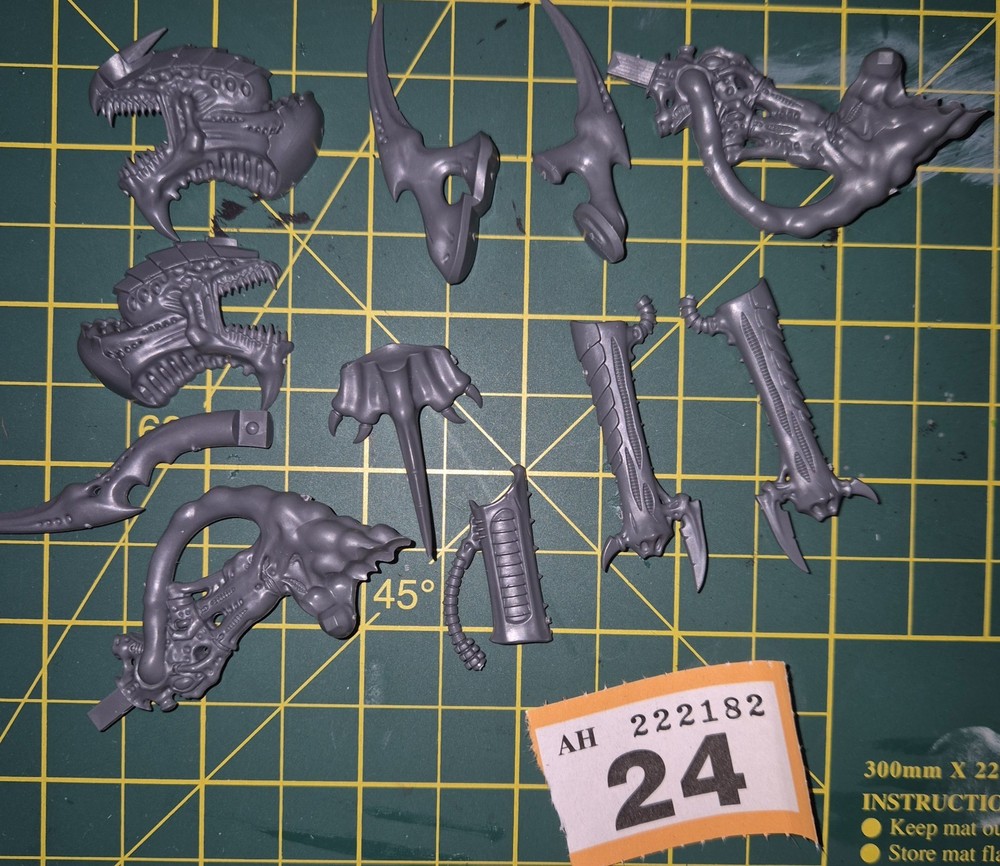 Warhammer 40k Tyranid Spare Bits