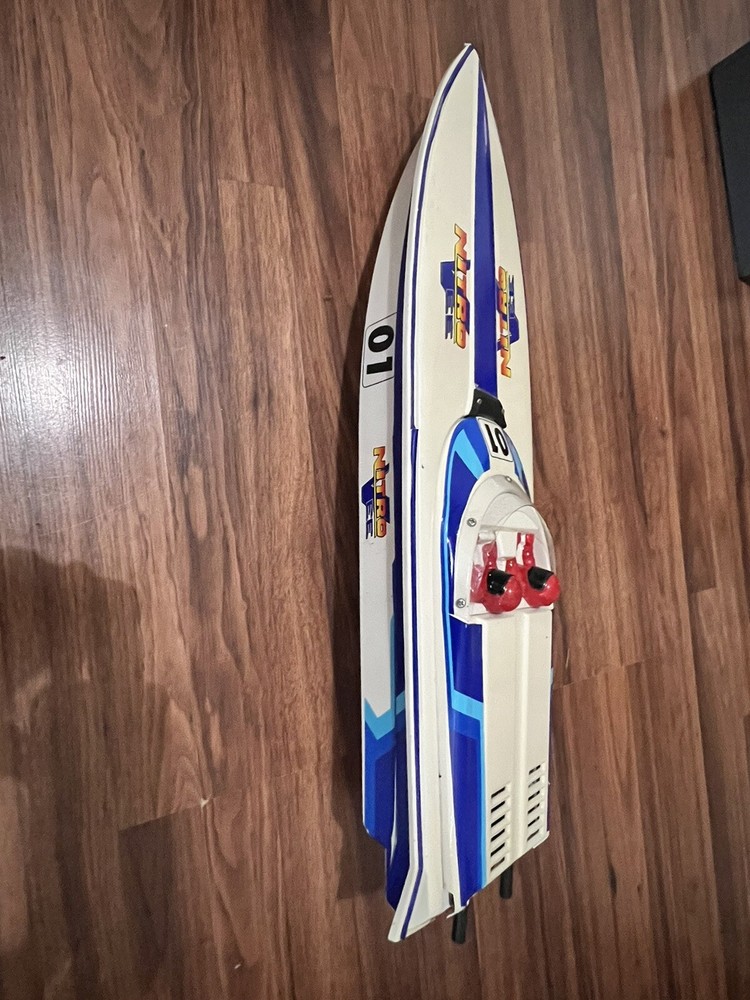 Traxxas nitro vee Boat Vintage