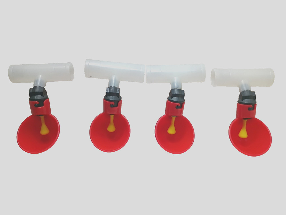 x4) Poultry / Drinking Cups