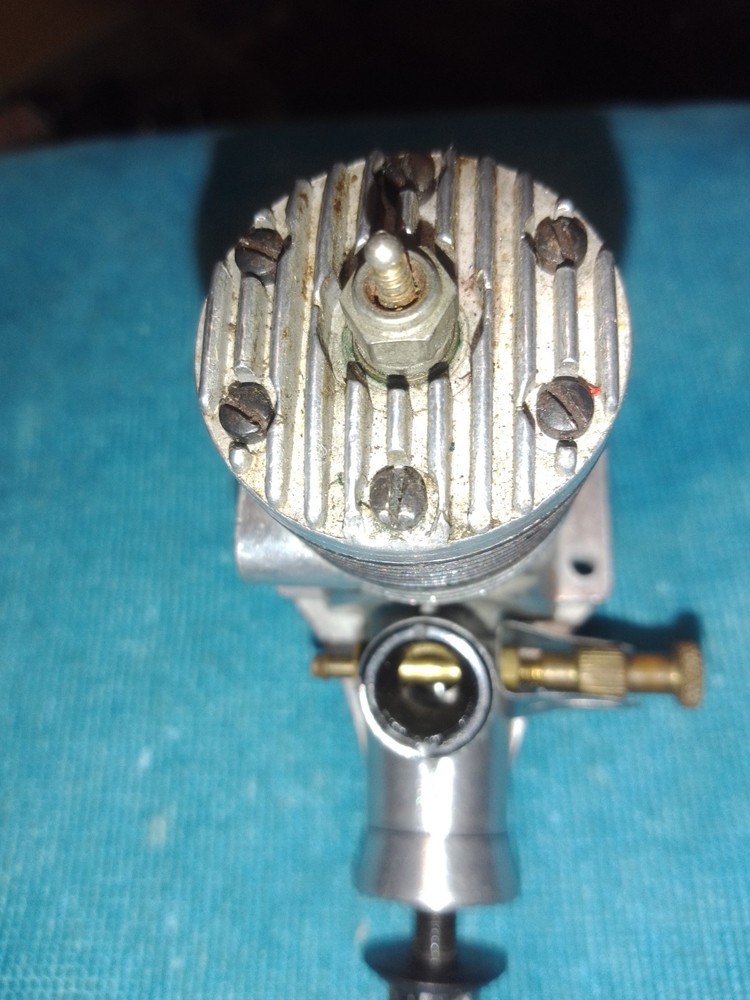 K&B STALLION 35 C/L MODEL AIRPLANE ENGINE