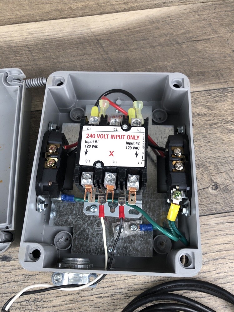 Titan Controls Spartan Series 4 Light Controller 240V Model 702898