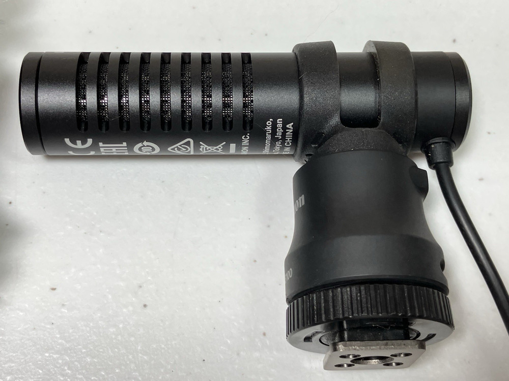 Canon DM-E100 Shoe Mounted Directional Sterio Microphone