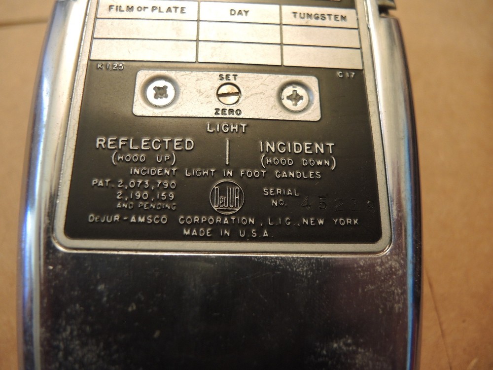 DeJur Dual Professional Light Meter With Case -- Tested, Light Reactive