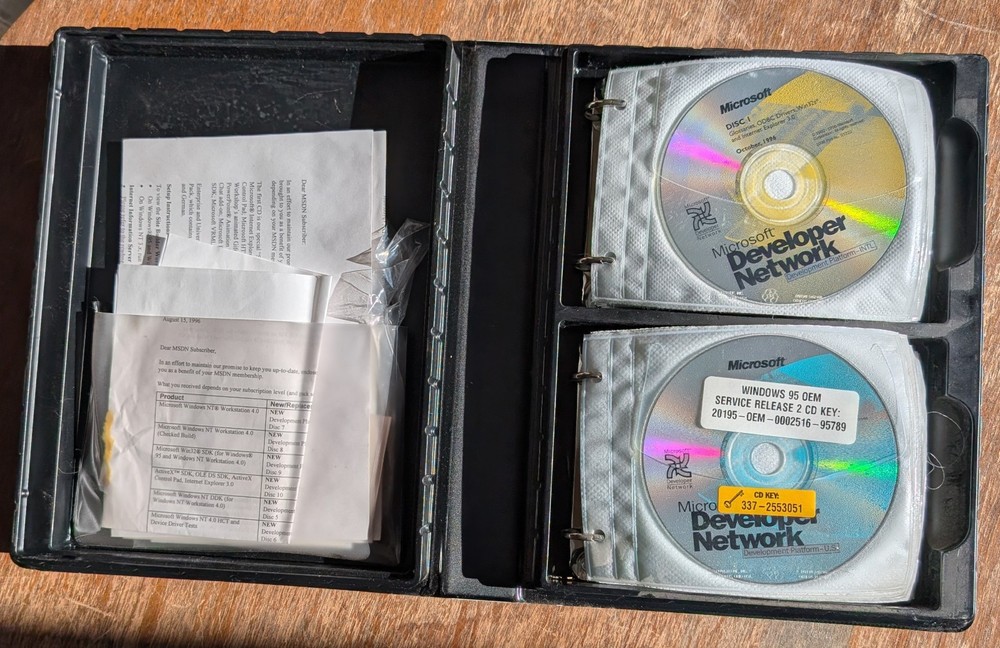 HUGE LOT of Vintage MSDN Microsoft Developer Network Software CDs 1996-2006