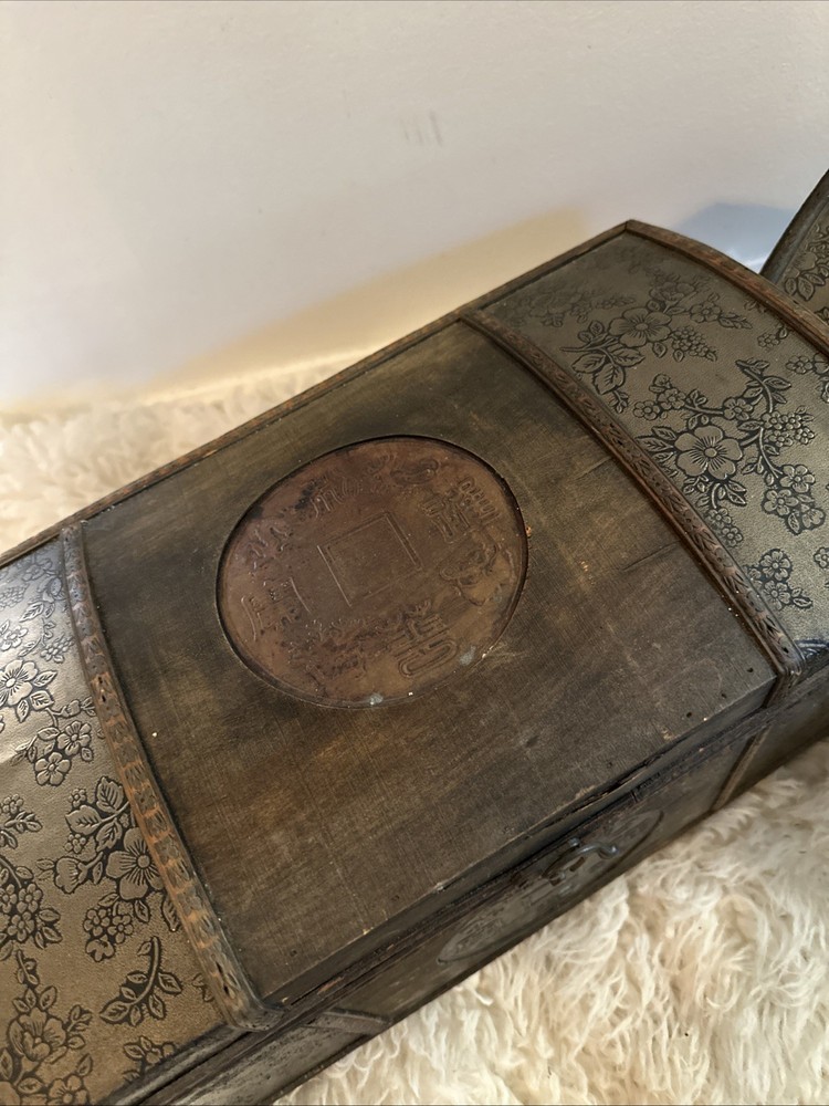 Set Of Two Nesting Treasure Chest Style Trunks