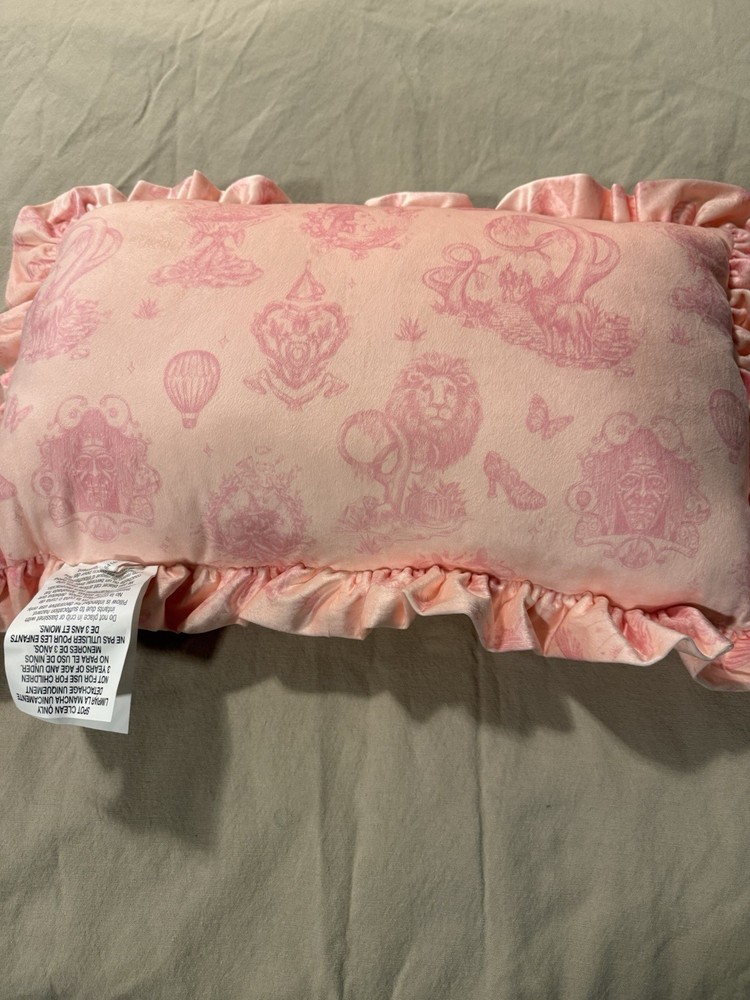 Wicked Be Fearlessly Amazing Amazifiying Pink Rectangular Throw Pillow
