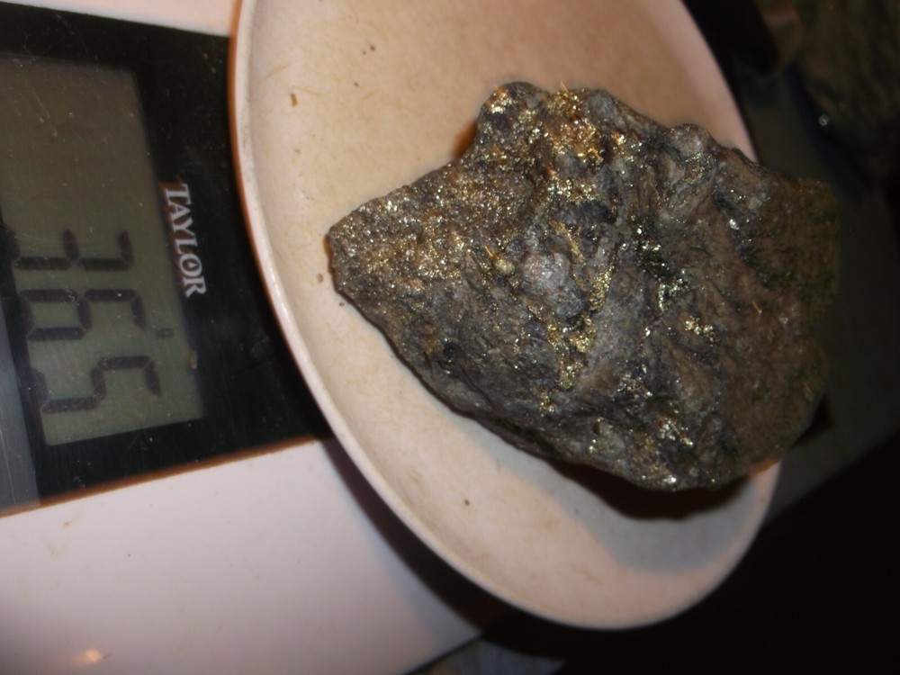 Gold, silver, copper, 365 grams samples ,ore high grade .