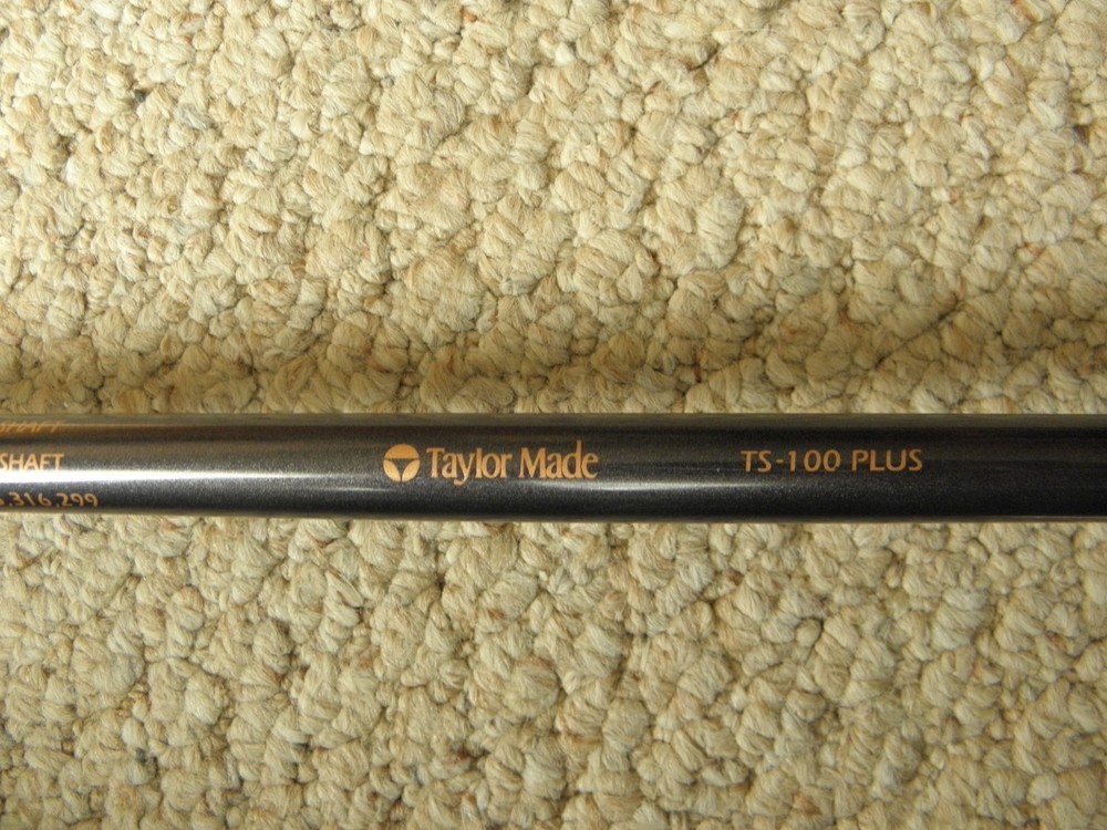 Men right handed extra stilff Bubble graphite Taylor Made 9.5 degree Driver