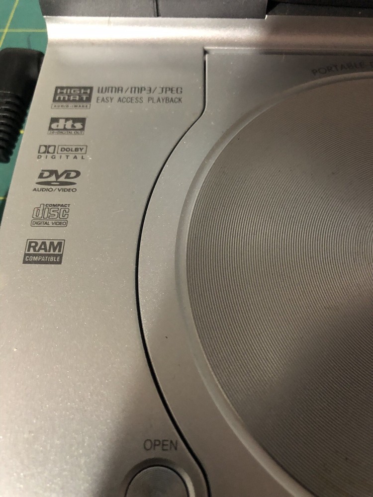 Panasonic Portable DVD Player - 7" Display - Grade A (DVD-LS50)
