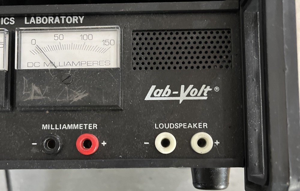 Lab Volt model 555A explorarory electronics laboratory