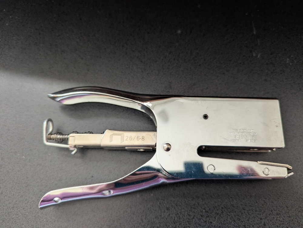 Rapid Classic 1 Plier Stapler - Chrome, Sweden