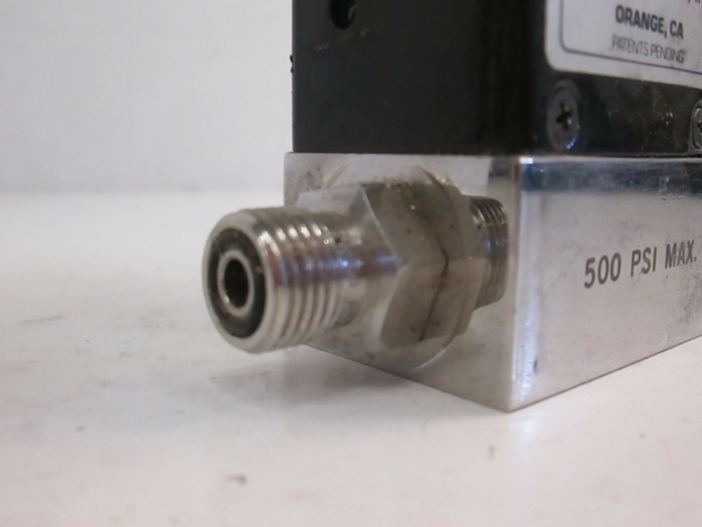 Unit UFC-1000 Mass Flow Controller MFC, H2, 5 SLM