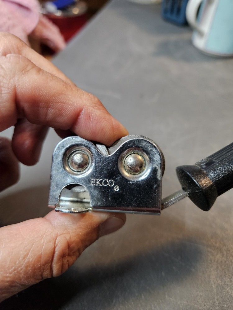 Vintage EKCO Pull through Knife Sharpene, Black Plastic Handle, Handheld