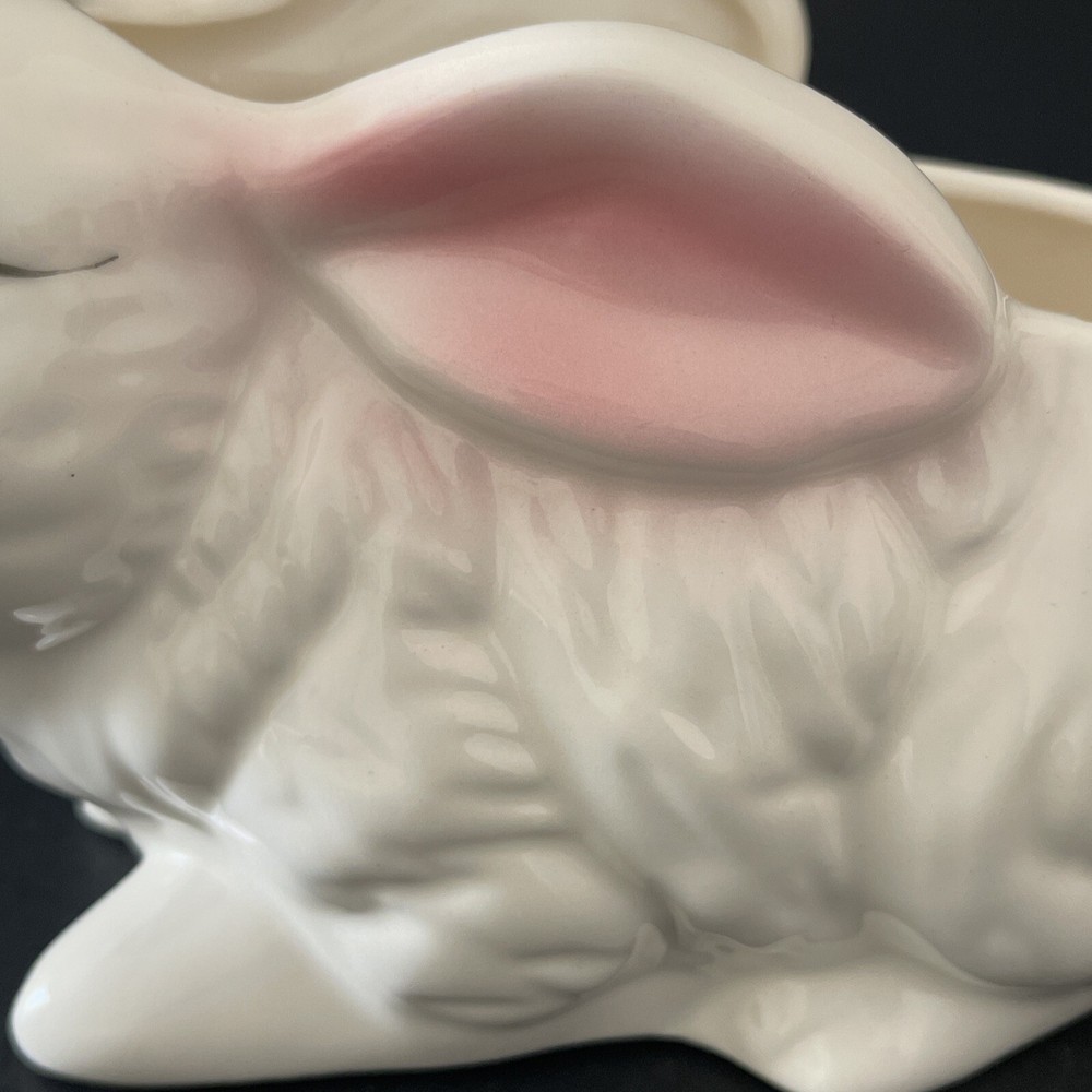Relpo White Ceramic Rabbit Window Planter
