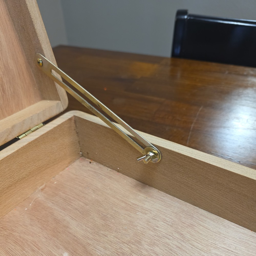 Wooden Folding Easel Pull Out Tray With Handle Latching