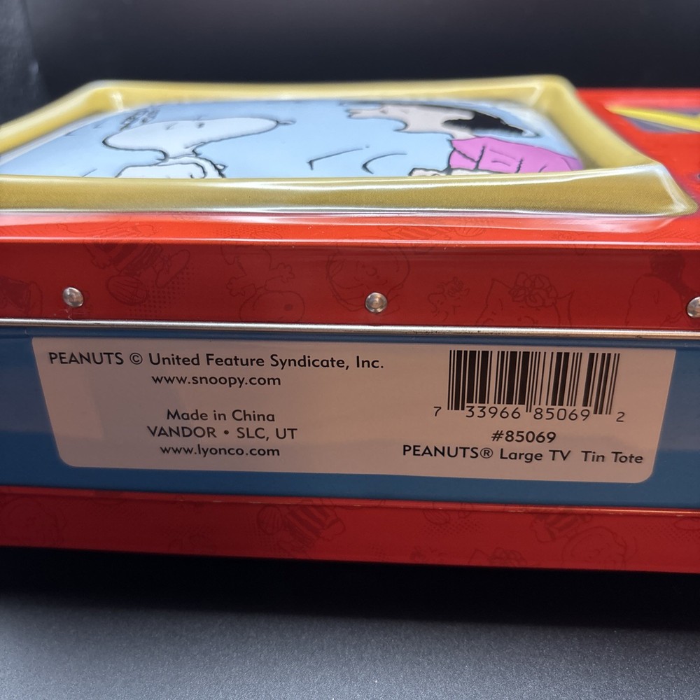 2 Peanuts Retro TV Lunchboxes