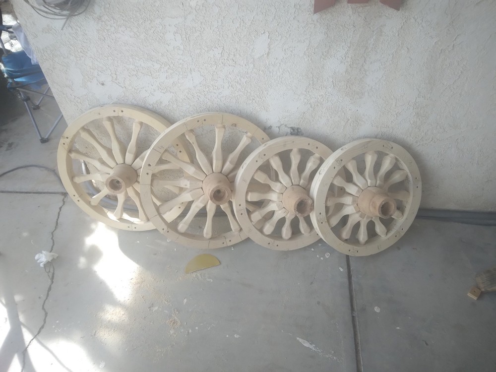 2/3 scale buck board wagon. Yard art.