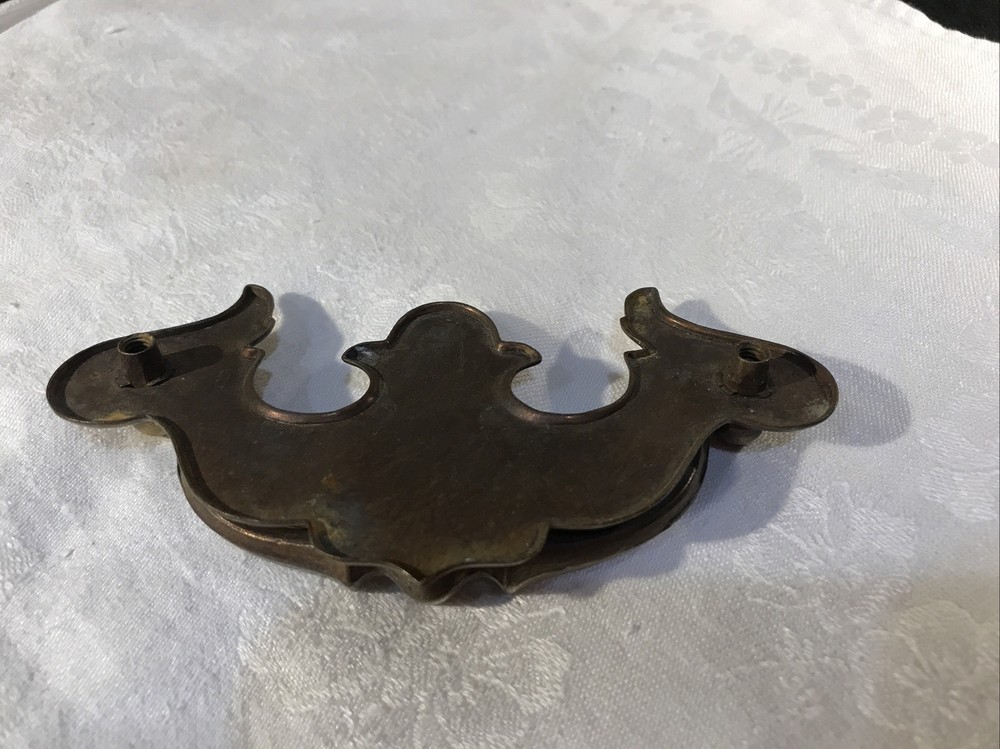 OLD CHIPPENDALE HINGED DRAWER DROP PULL SOLID BRASS BAT WING DRESSER VANITY