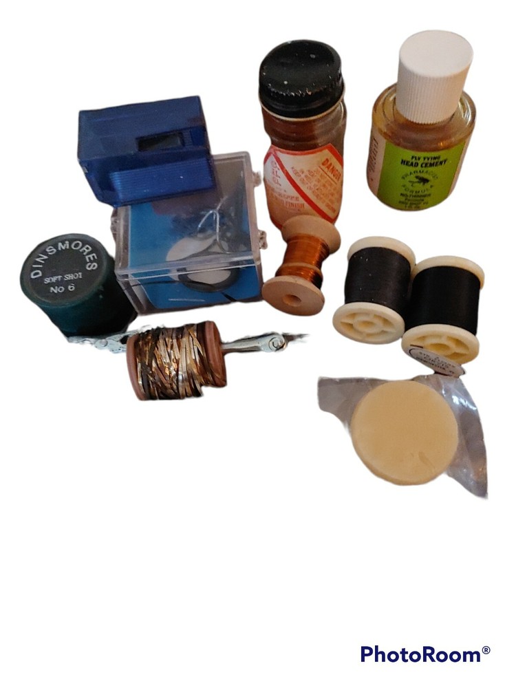 Orvis Fly Tying Kit Vintage Tools, Hooks ,feathers, missing reference book