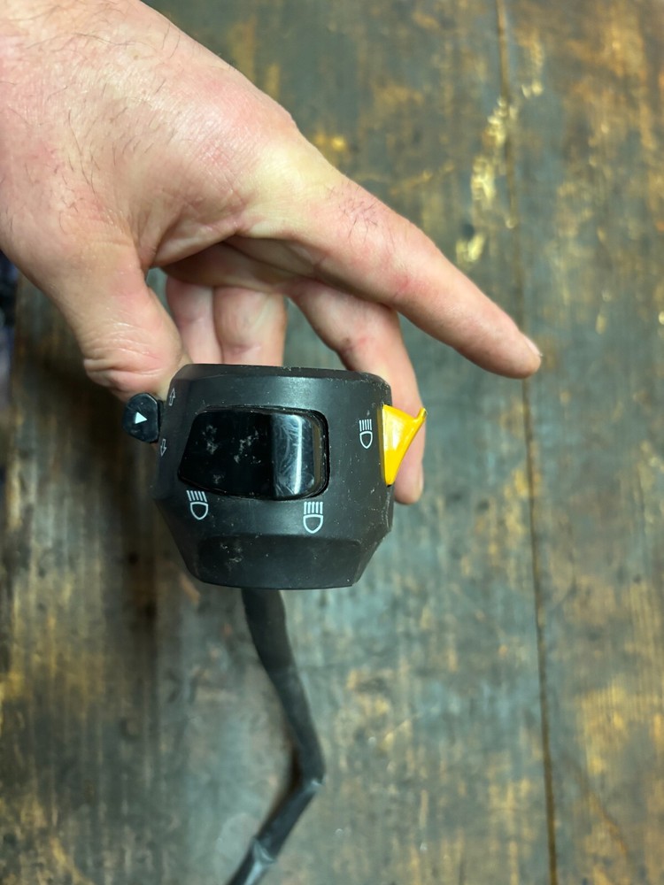 2022 Royal Enfield 650 Light Control Switch Horn Interceptor