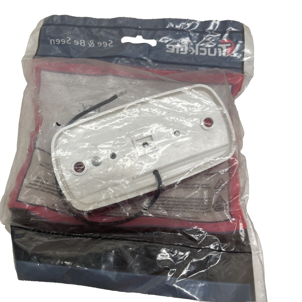 Truck-Lite 1211 Red Rectangular Lamp