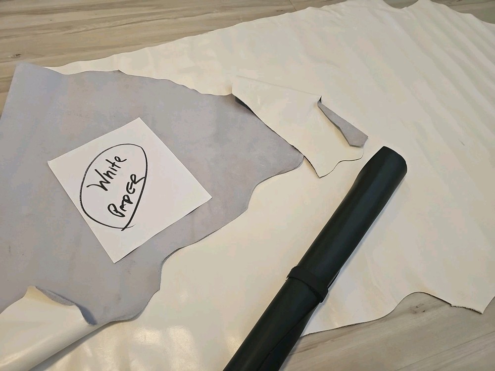 2-3oz LIGHT WHITE SMOOTH GRAIN SOFT SEMI,SHEEN LEATHER HIDE PANEL,SHEET 19+sq