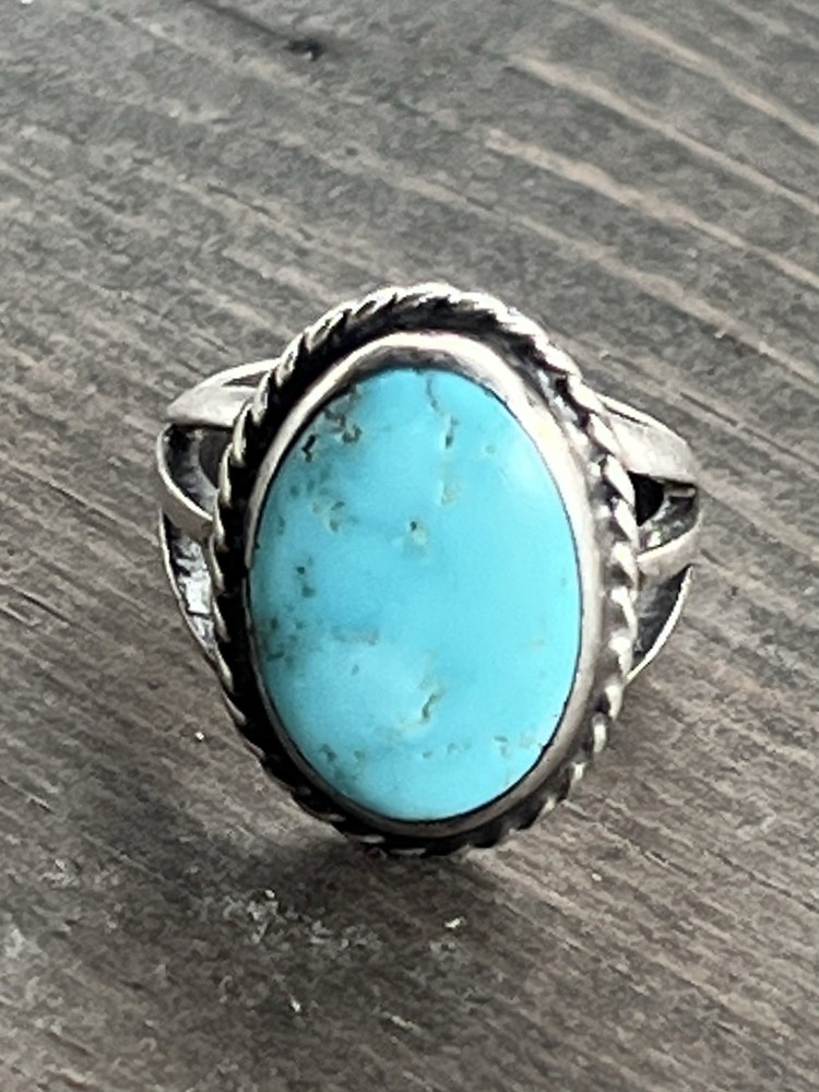 VTG Early Native Split Shank Turquoise Ring Matte Greasy Blue Stone Ring Sz 4.75