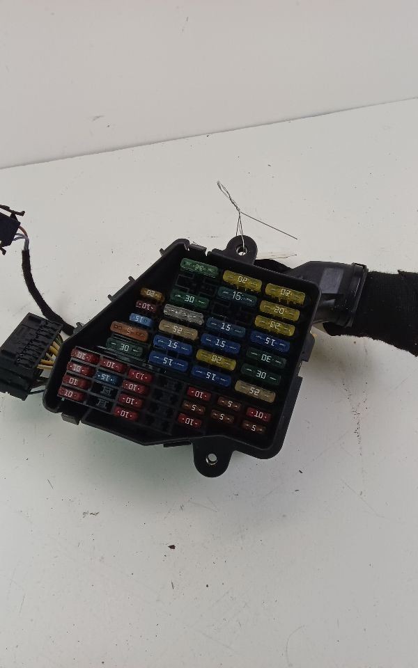 PASSAT    2000 Fuse Box Cabin