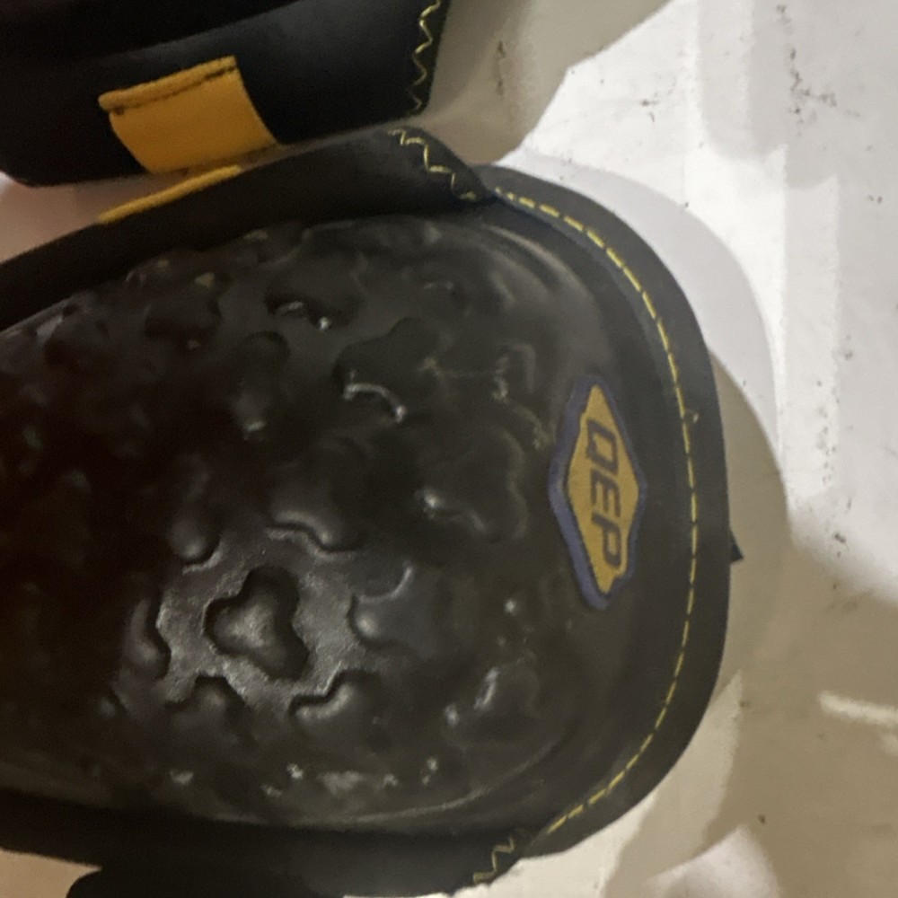 QEP Hardshell Knee Pads Black/Yellow Adjustable Straps Protective Gear
