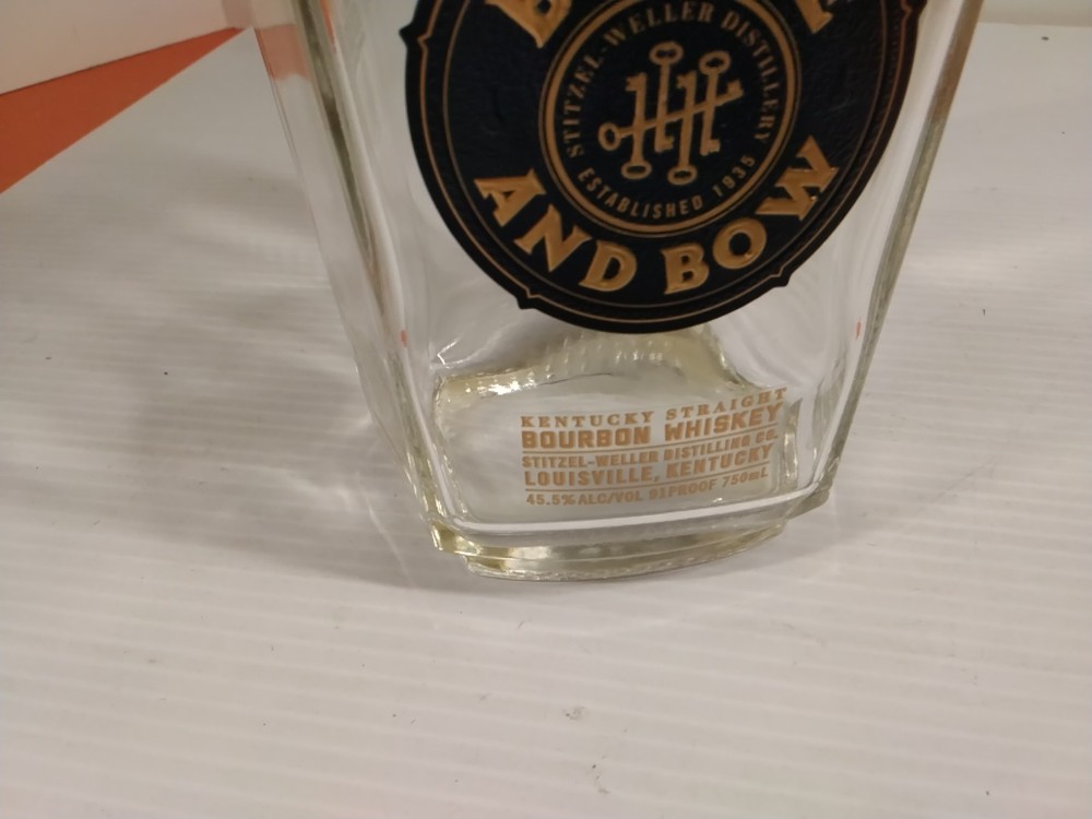 Blade And Bow Empty Whiskey Bottle 750mL With Key #5
