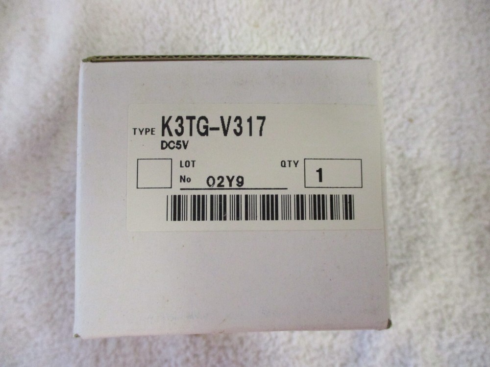 NIB Omron Digital Panel Voltage Meter     K3TG-V317