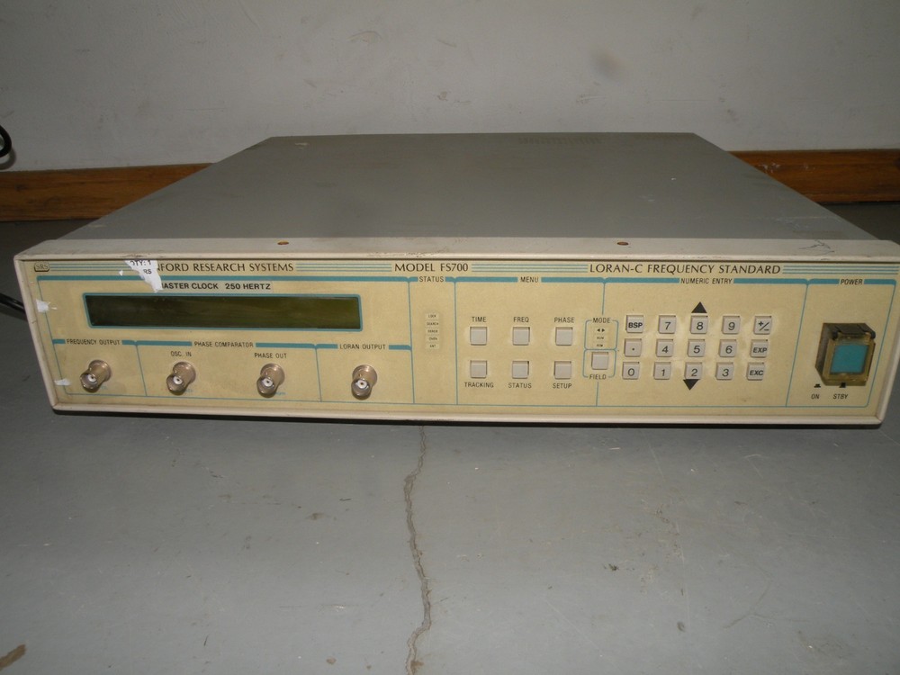 Stanford Research Systems SRS FS700 Loran-C Frequency Standard