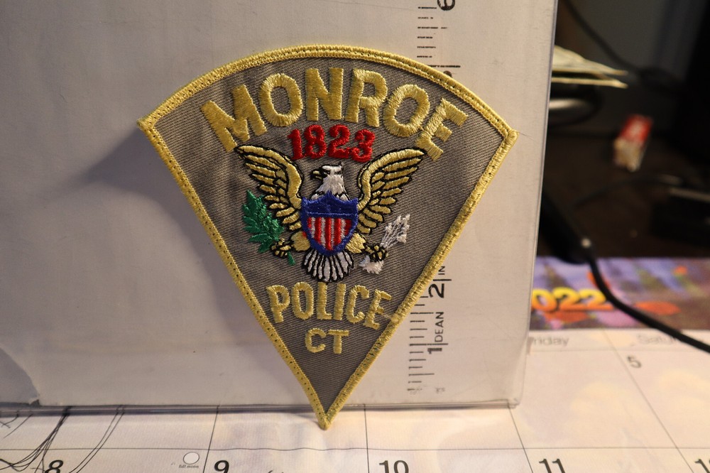 police patch  MONROE POLICE CONNECTICUT