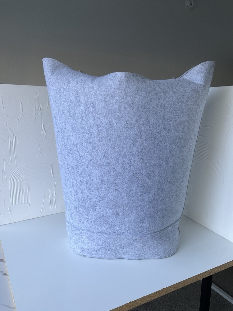 Felt Laundry Hamper – Soft Grey & Ergonomic Design, Modern Minimalist