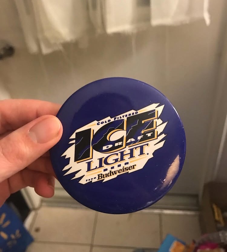 ice draft Light Beer Budweiser pinback button